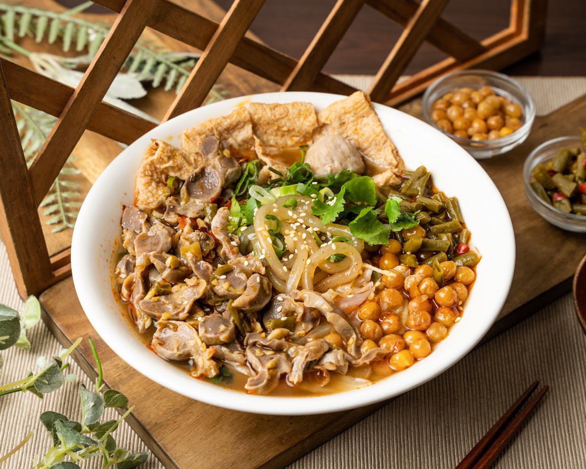 巷口一碗酸辣粉 新北永和店 泡椒雞胗酸辣粉 2880x2304